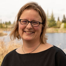Portrait of  Jennifer Pett-Ridge